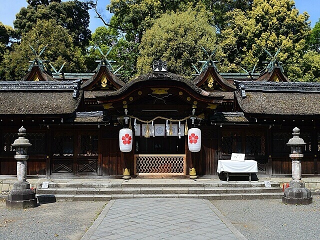 平野神社拝殿